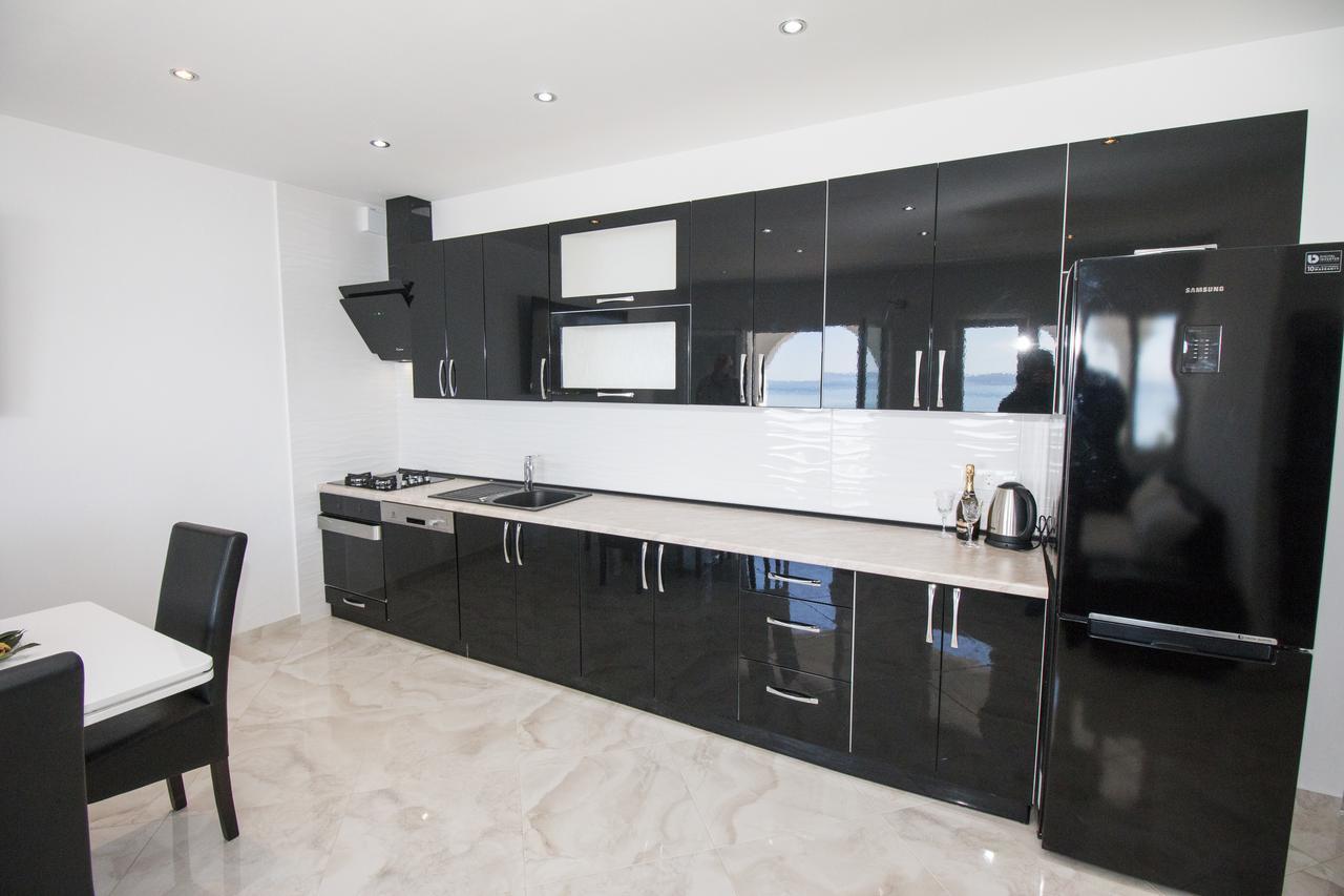 Apartman Horizont Apartment Omis Exterior photo