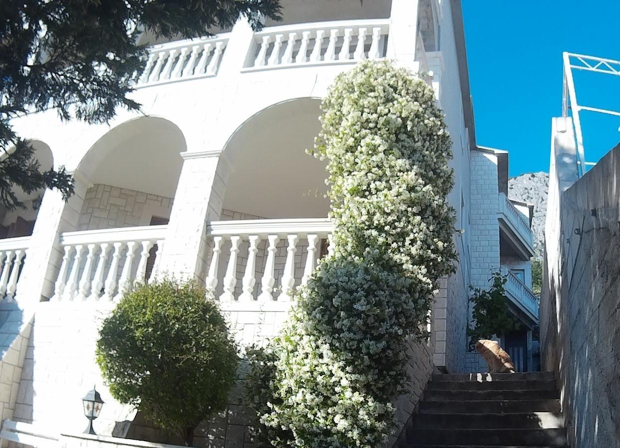 Apartman Horizont Apartment Omis Exterior photo
